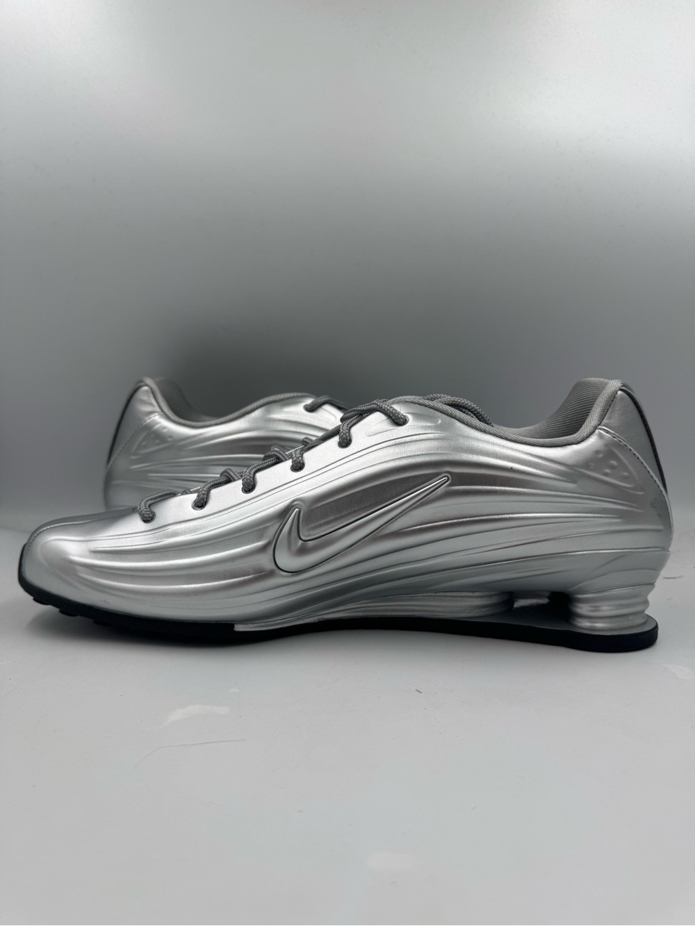 Nike Shox Z Metallic Silver Black BRAND NEW Size 11.5 Women - Picture 6 of 8